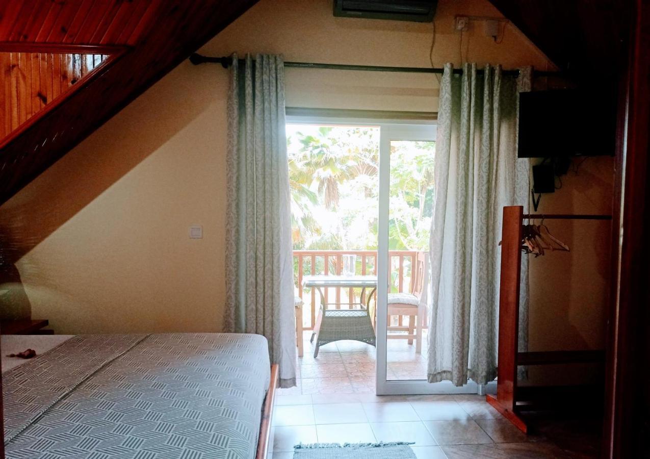 Badamier Self-Catering Apartment La Digue Exterior photo